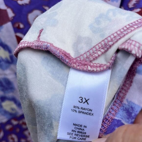 NWOT LOGO Lori Goldstein top - Picture 7 of 8